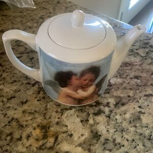 Ceramic Teapot Kissing Cherub Angels Vintage unbranded preloved ❤️